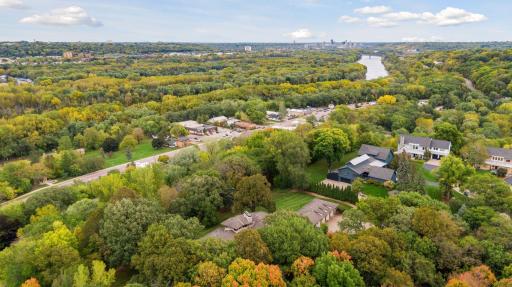 10 Windy Ridge Place, Mendota, MN 55150