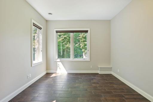 10 Windy Ridge Place, Mendota, MN 55150