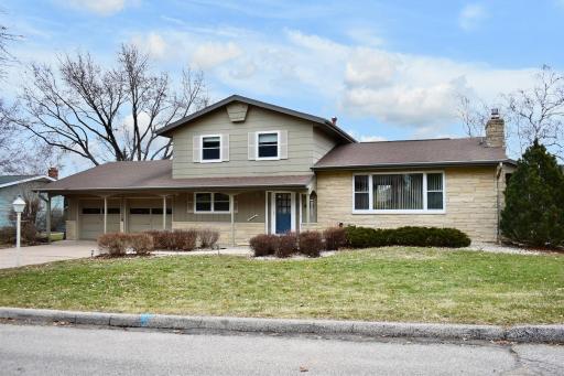 1660 Valley View Drive, Winona, MN 55987