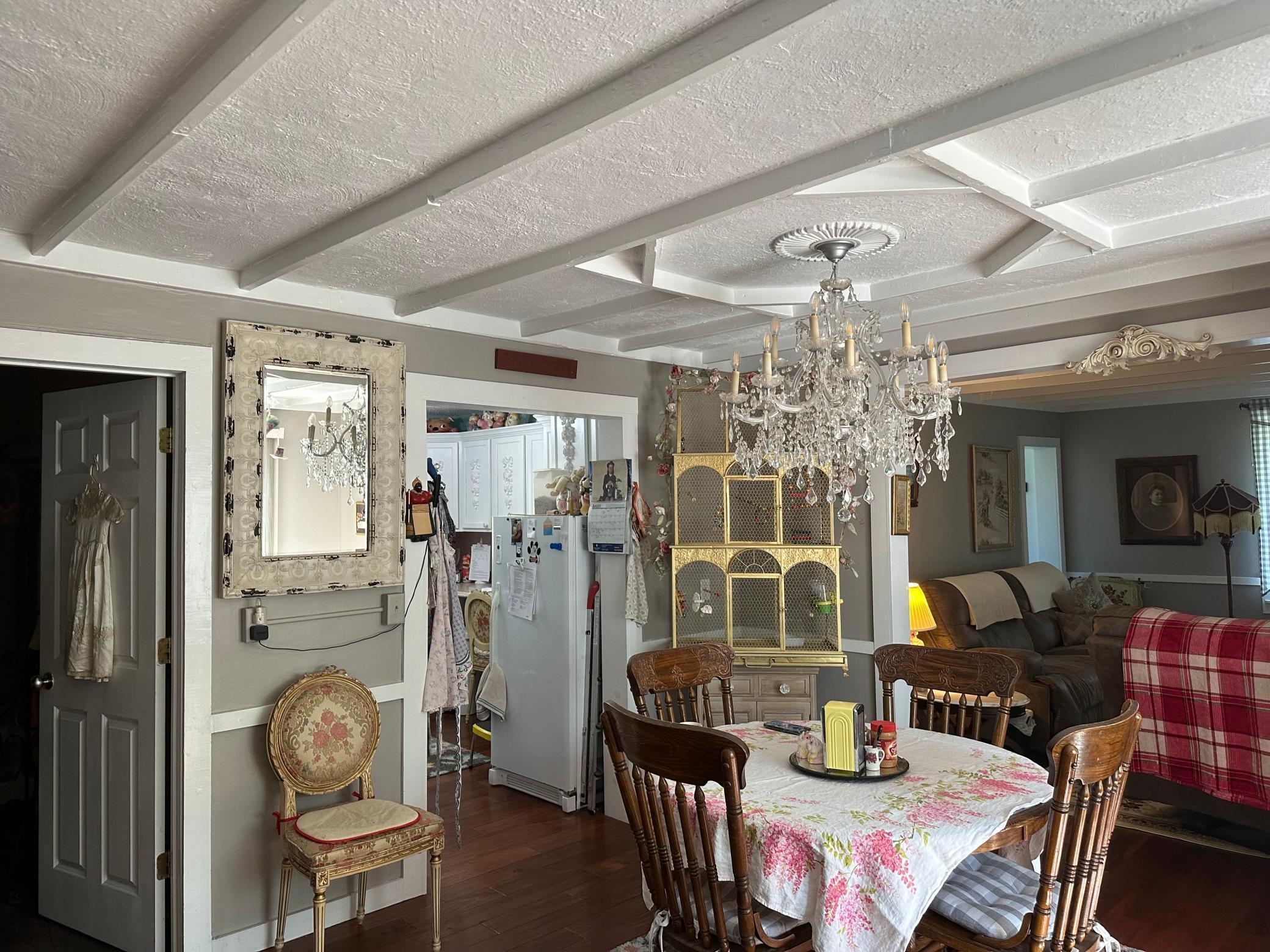 Dining room 2.jpg