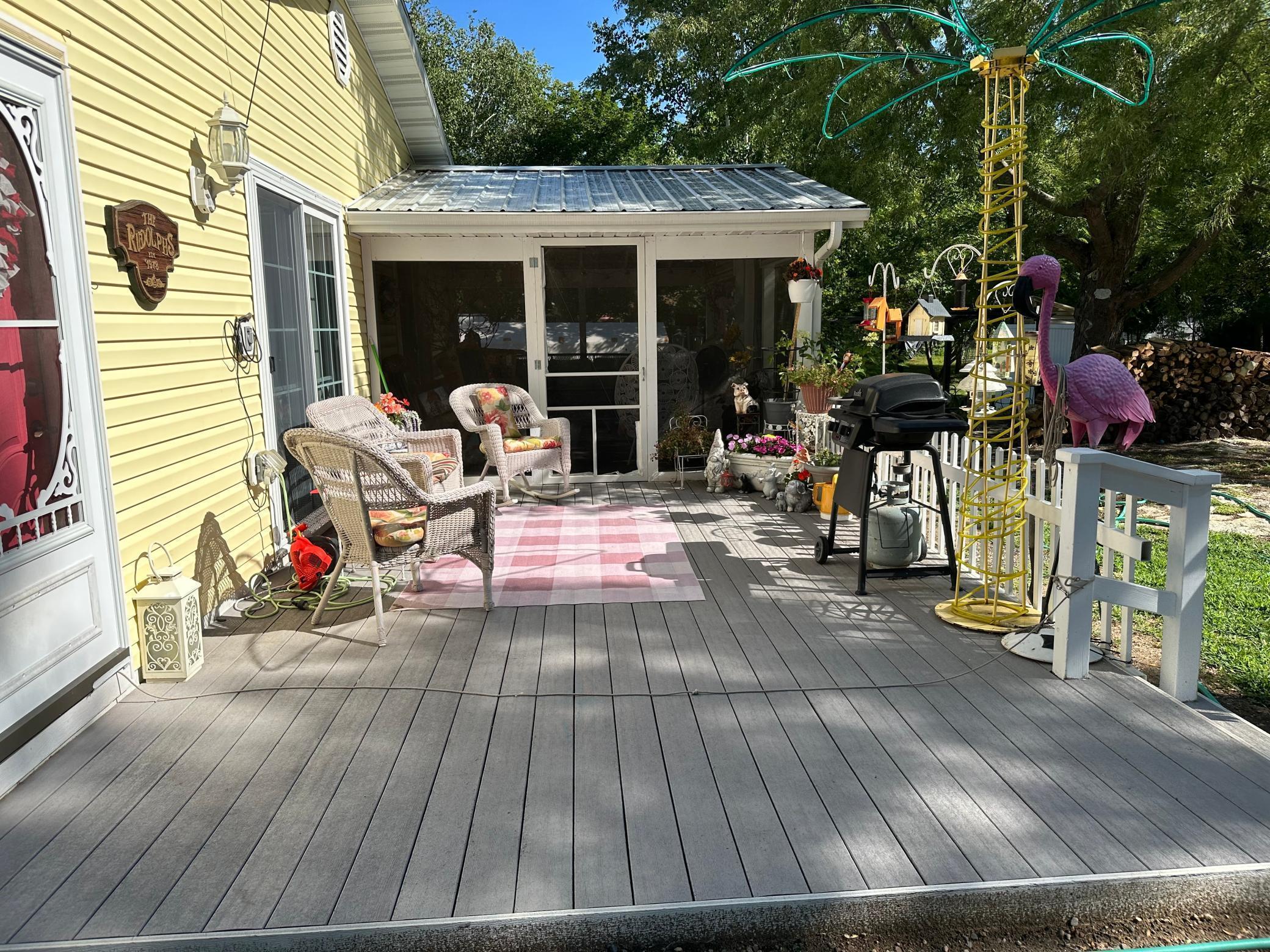 Deck area.jpg