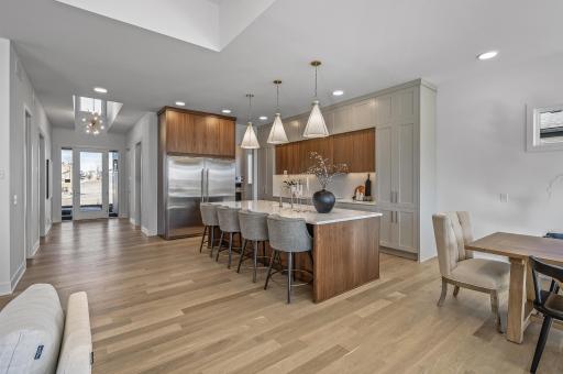 733 Ensconced Way, Chaska, MN 55318