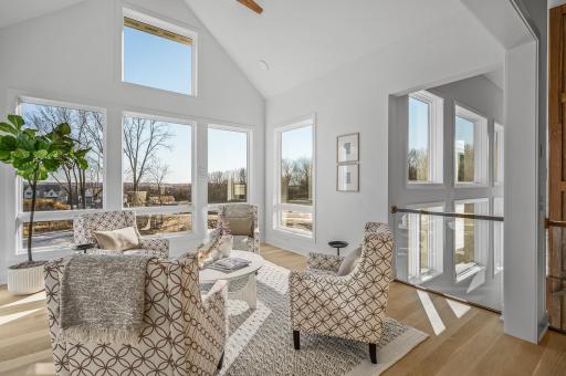 733 Ensconced Way, Chaska, MN 55318