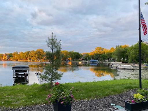 1300 Bluebill Bay Road, Burnsville, MN 55306