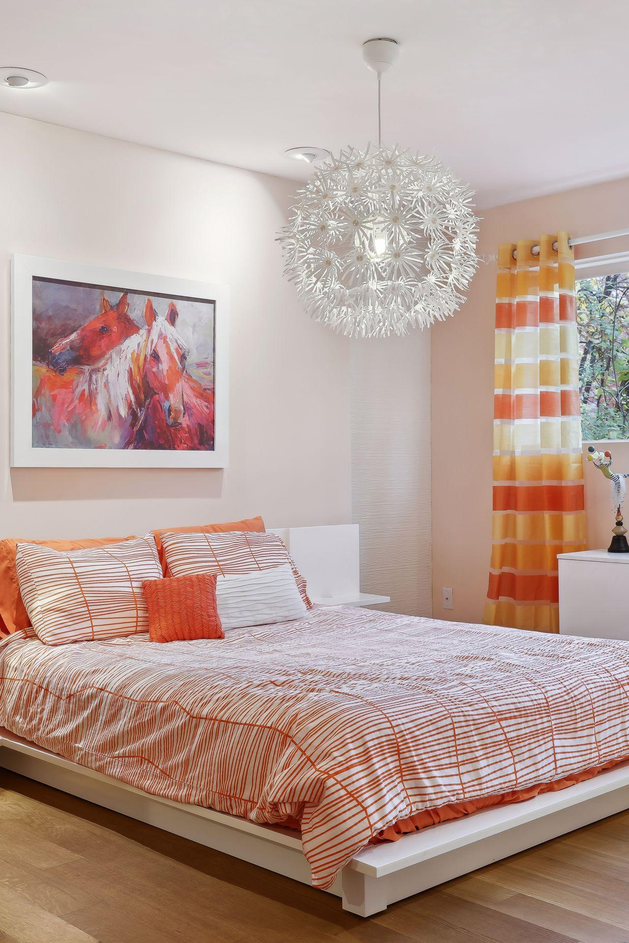 Gorgeous light and beautiful warmth.