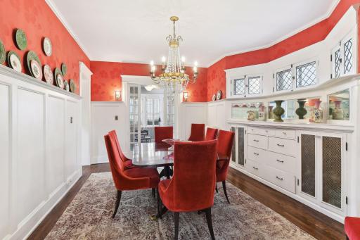 Excellent floor plan and space for entertaining.