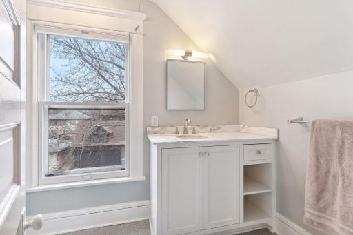 2627 Irving Avenue S, Minneapolis, MN 55408