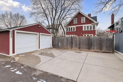 2627 Irving Avenue S, Minneapolis, MN 55408