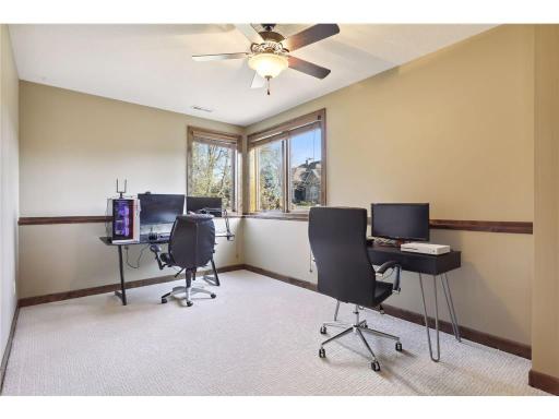 21 Crescent Lane, North Oaks, MN 55127