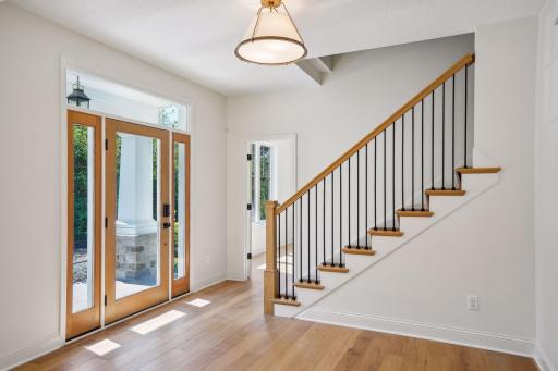 3326 Larchmore Avenue, Minnetonka, MN 55391
