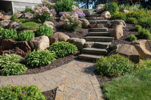 Lakeside - Meticulously maintained! Beautiful landscape!