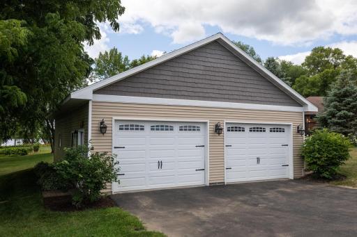 Who doesn't need extra storage! Not many lake homes have a 40 x 32 shed to store all your toys!