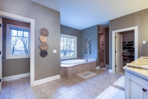 118 East Bay Drive, Madison Lake, MN 56063