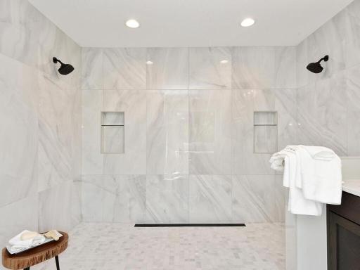 5237 Danens Drive, Edina, MN 55439