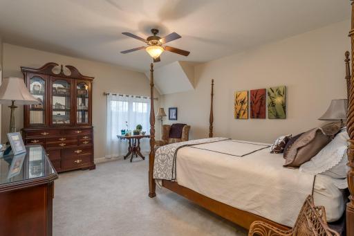 236 Woodhill Court, Mankato, MN 56001
