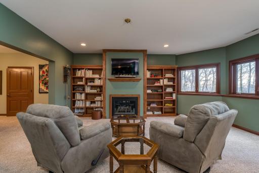 236 Woodhill Court, Mankato, MN 56001