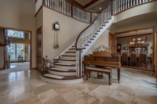 236 Woodhill Court, Mankato, MN 56001