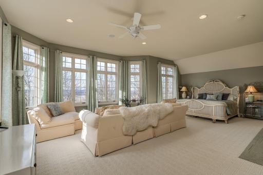 236 Woodhill Court, Mankato, MN 56001