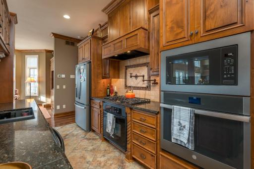 236 Woodhill Court, Mankato, MN 56001