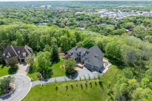 236 Woodhill Court, Mankato, MN 56001