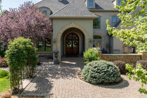 236 Woodhill Court, Mankato, MN 56001