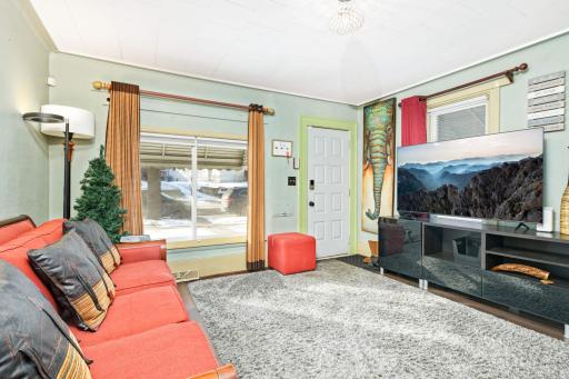 25 Winter Street, Saint Paul, MN 55103