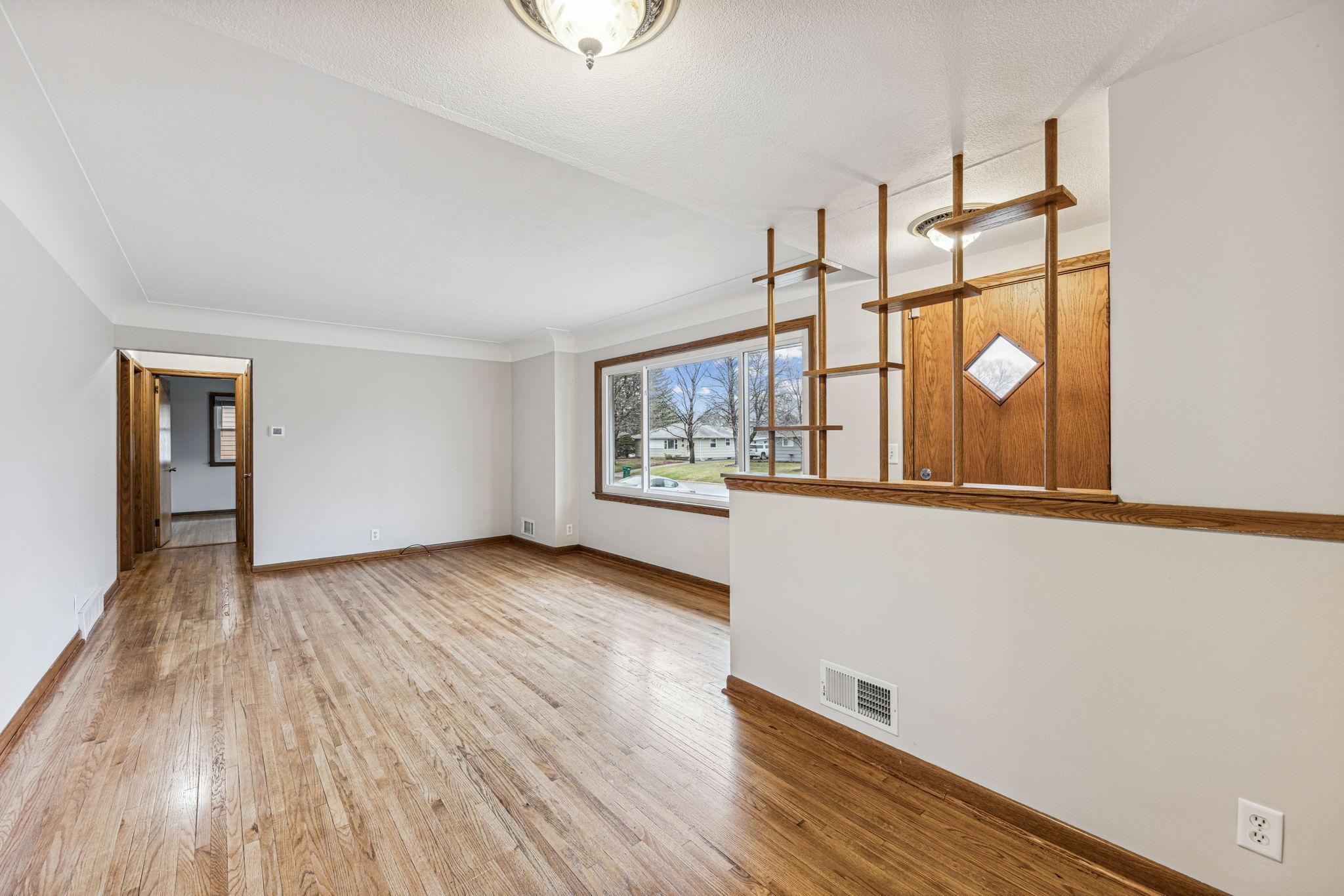 8224 14th Ave S 3-web-or-mls-03_Interior.jpg