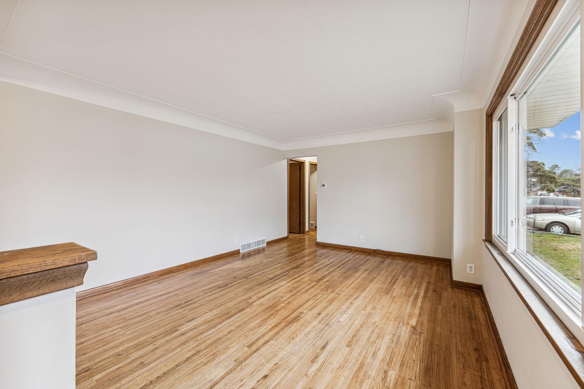 8224 14th Ave S 6-web-or-mls-06_Interior.jpg