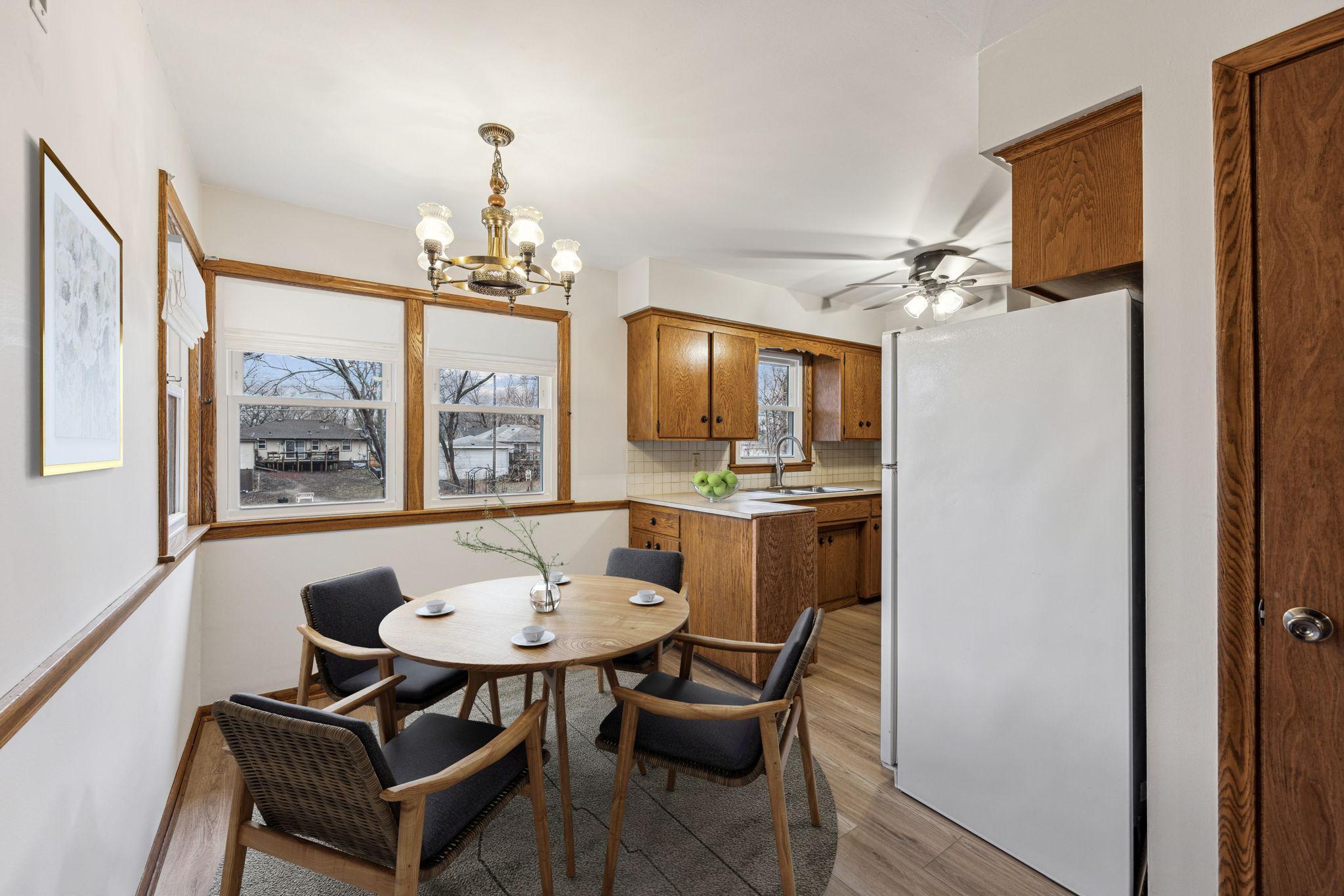 8224 14th Ave S 10-web-or-mls-8224_14th_Ave_Breakfast_Nook_10-04-24_14_35.jpg
