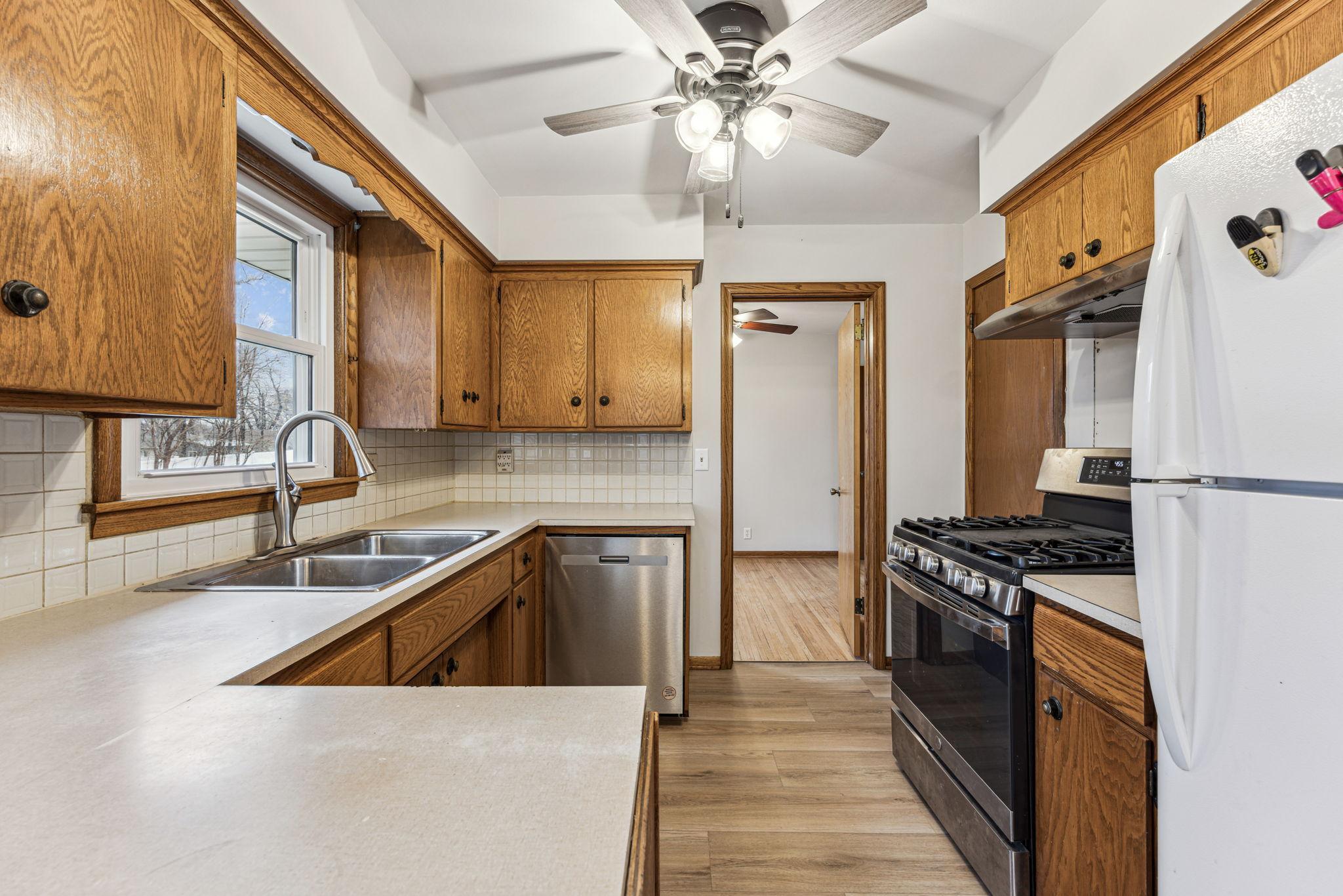 8224 14th Ave S 9-web-or-mls-09_Interior.jpg