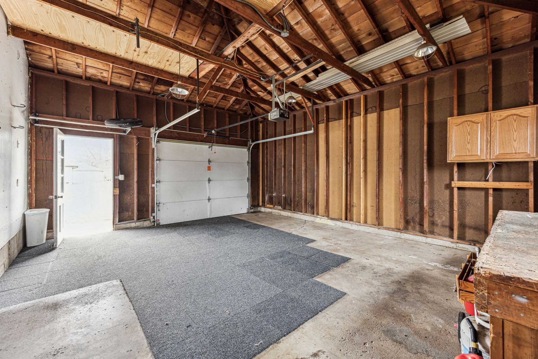8224 14th Ave S 23-web-or-mls-23_Interior.jpg