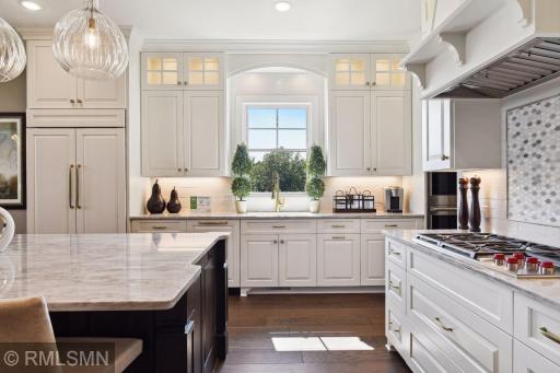 1220 Greenway Pass, Golden Valley, MN 55427