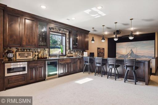 1220 Greenway Pass, Golden Valley, MN 55427
