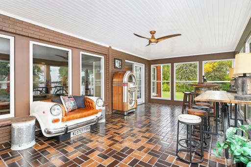 17851 N Diamond Lake Road, Dayton, MN 55327
