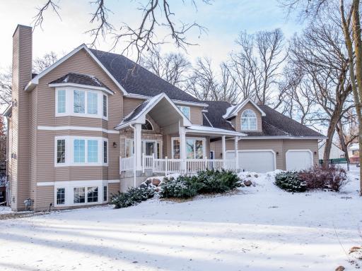 5490 134th Street W, Apple Valley, MN 55124
