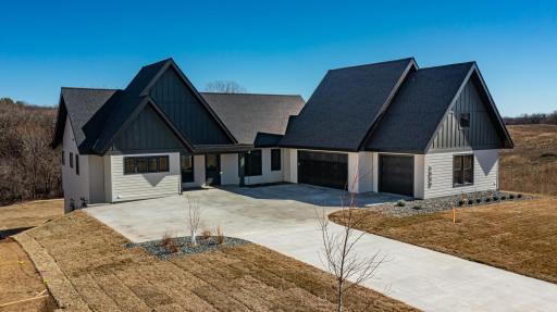 1548 Shannon Oaks Boulevard NE, Rochester, MN 55906