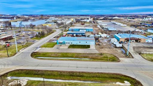 Photo for 703 Ontario Road, Marshall, MN 56258 - listing #6479133 Great location off of Hwy 59 for semis or heavy equipment.