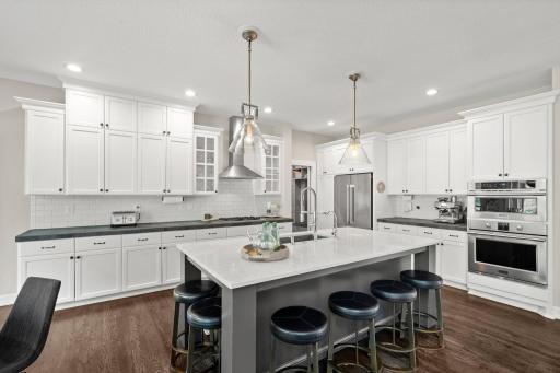 1600 Bridgewater Road, Golden Valley, MN 55422