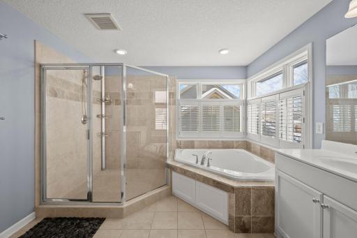 1600 Bridgewater Road, Golden Valley, MN 55422