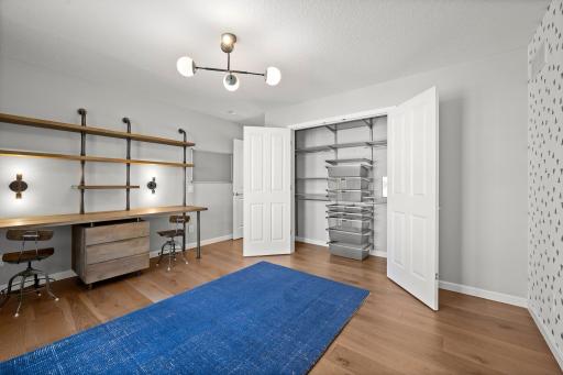 1600 Bridgewater Road, Golden Valley, MN 55422