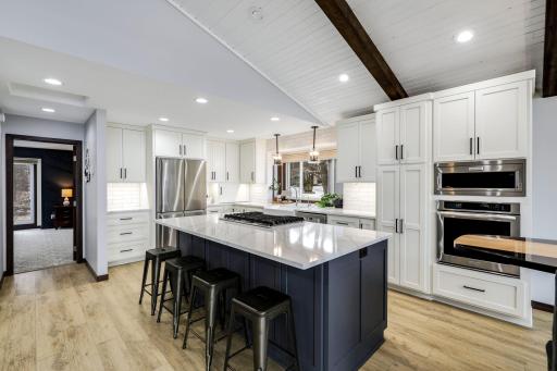 17132 Sunset Trail SW, Prior Lake, MN 55372