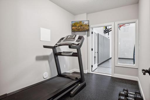 5650 Zanzibar Lane N, Minneapolis, MN 55446