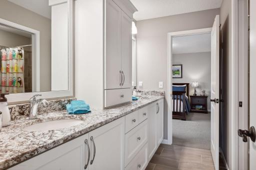 5650 Zanzibar Lane N, Minneapolis, MN 55446