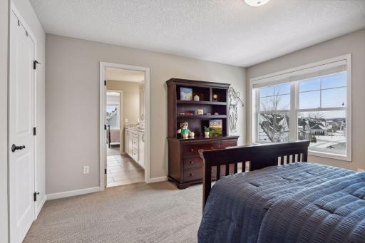 5650 Zanzibar Lane N, Minneapolis, MN 55446