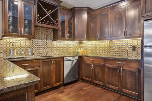 5650 Zanzibar Lane N, Minneapolis, MN 55446