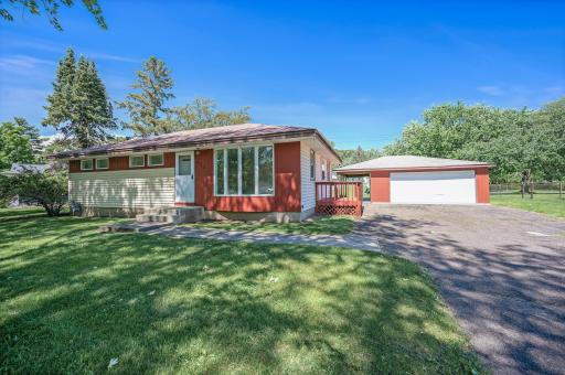 822 Mary Street N, Maplewood, MN 55119