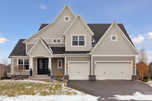5653 Garden Drive, Woodbury, MN 55129