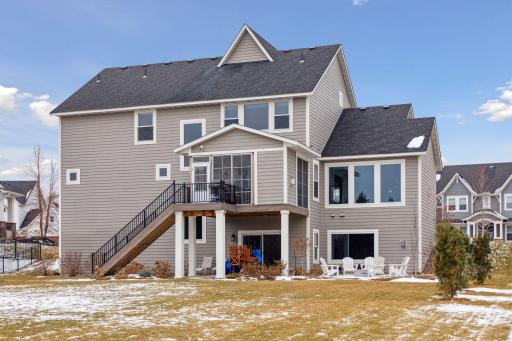 5653 Garden Drive, Woodbury, MN 55129