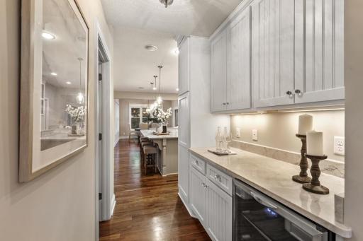7060 millcreek Lane N, Excelsior, MN 55317