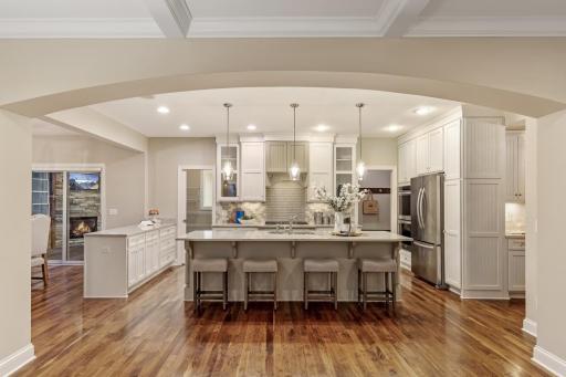 7060 millcreek Lane N, Excelsior, MN 55317